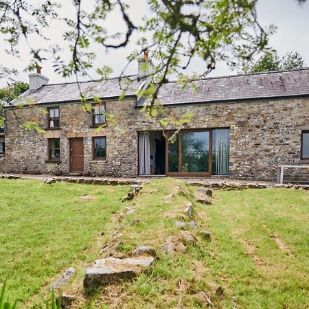 Wildhaven- Idylic Rural Farmhouse With Log Burner And Countryside Views Gwynfe Екстериор снимка