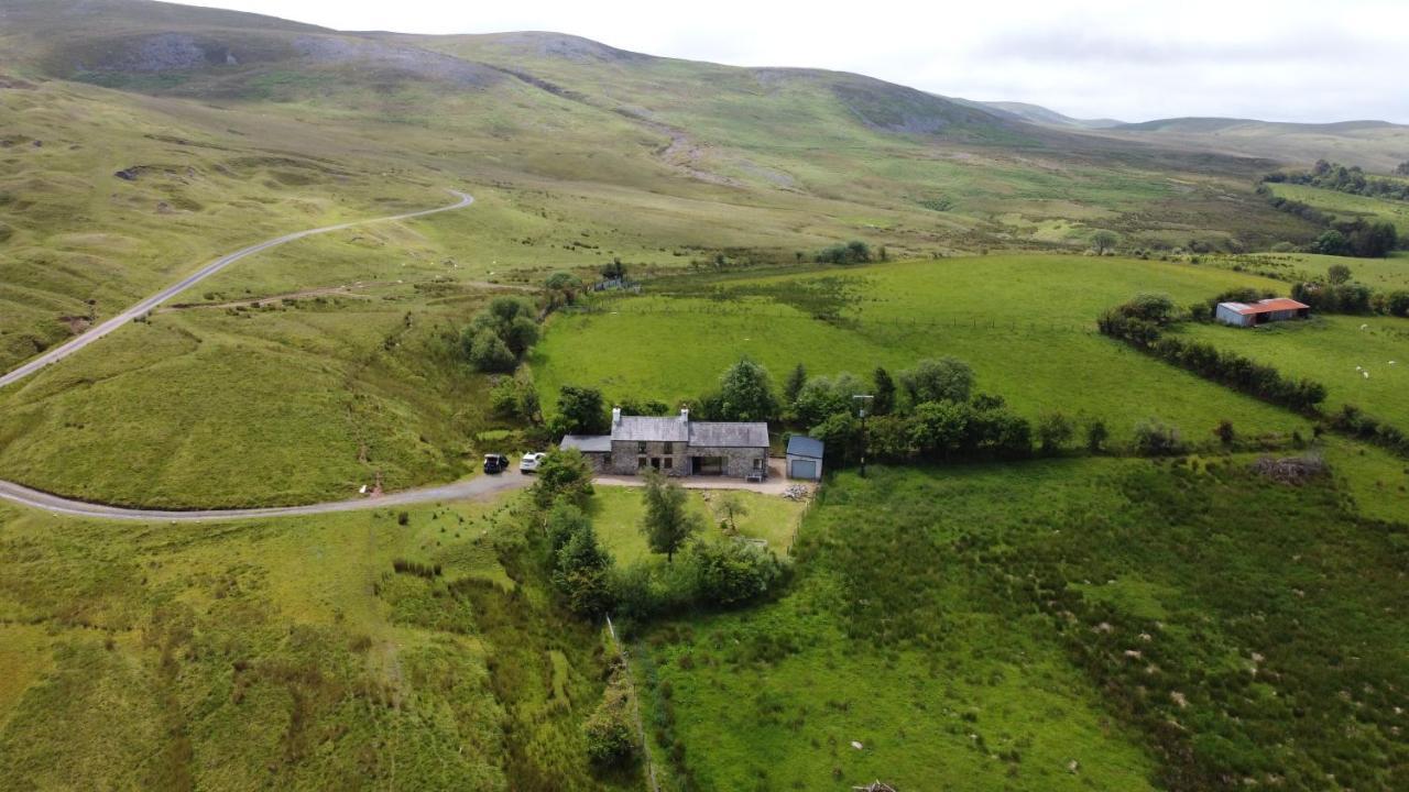 Wildhaven- Idylic Rural Farmhouse With Log Burner And Countryside Views Gwynfe Екстериор снимка